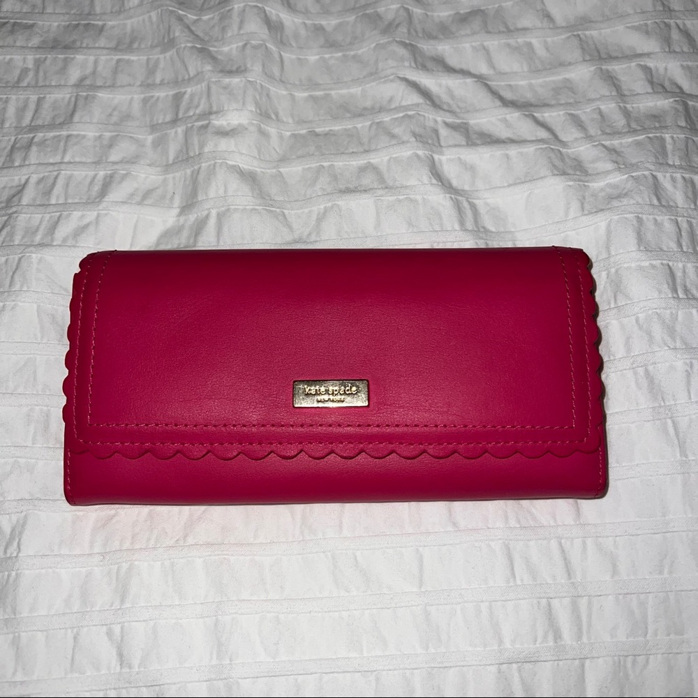 Kate Spade Pink Scalloped Wallet
